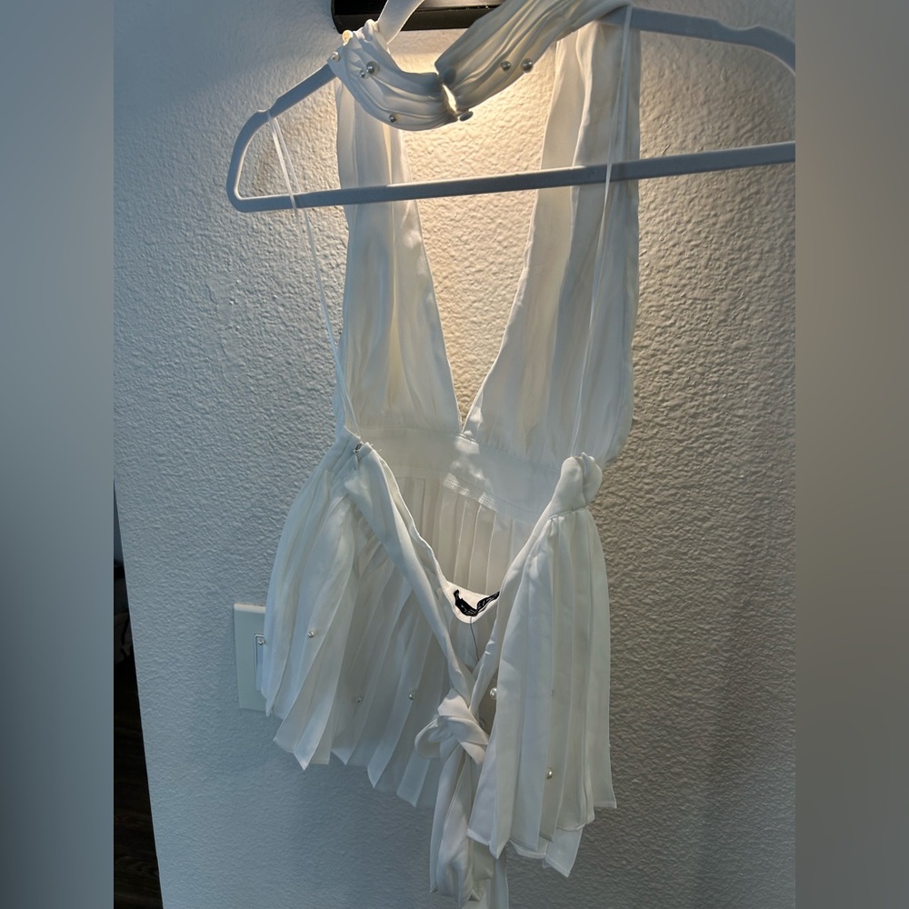 Elegant White Wide Leg Jumpsuit - Picture 2 of 10
